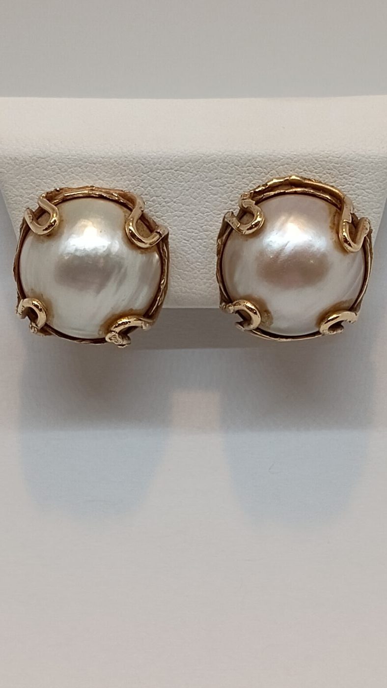 Pearl Prongs