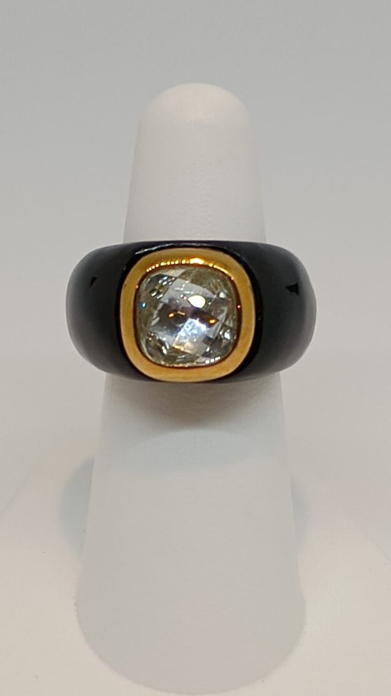 Onyx Bezel